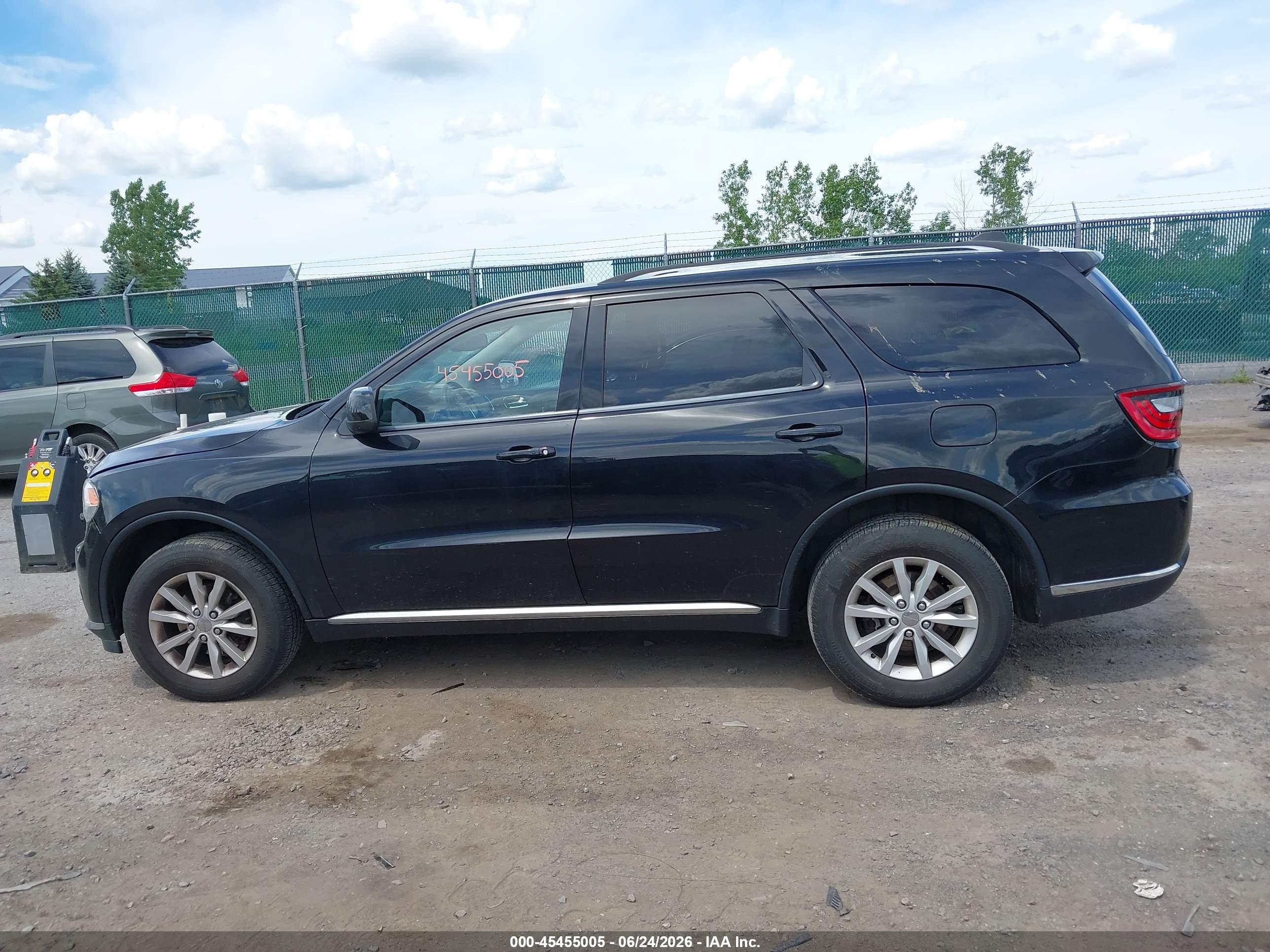 2015 DODGE DURANGO SXT