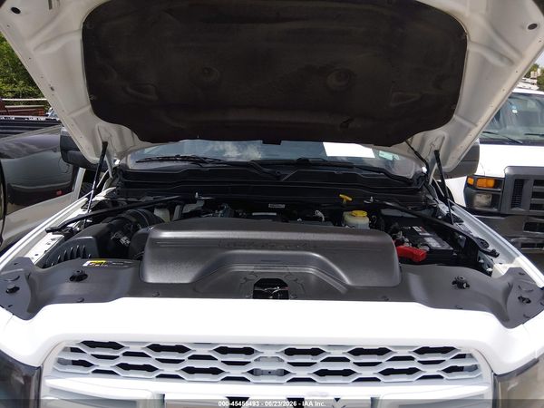 2023 RAM 3500 TRADESMAN  4X4 8' BOX