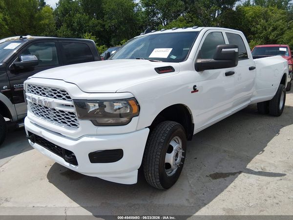 2023 RAM 3500 TRADESMAN  4X4 8' BOX