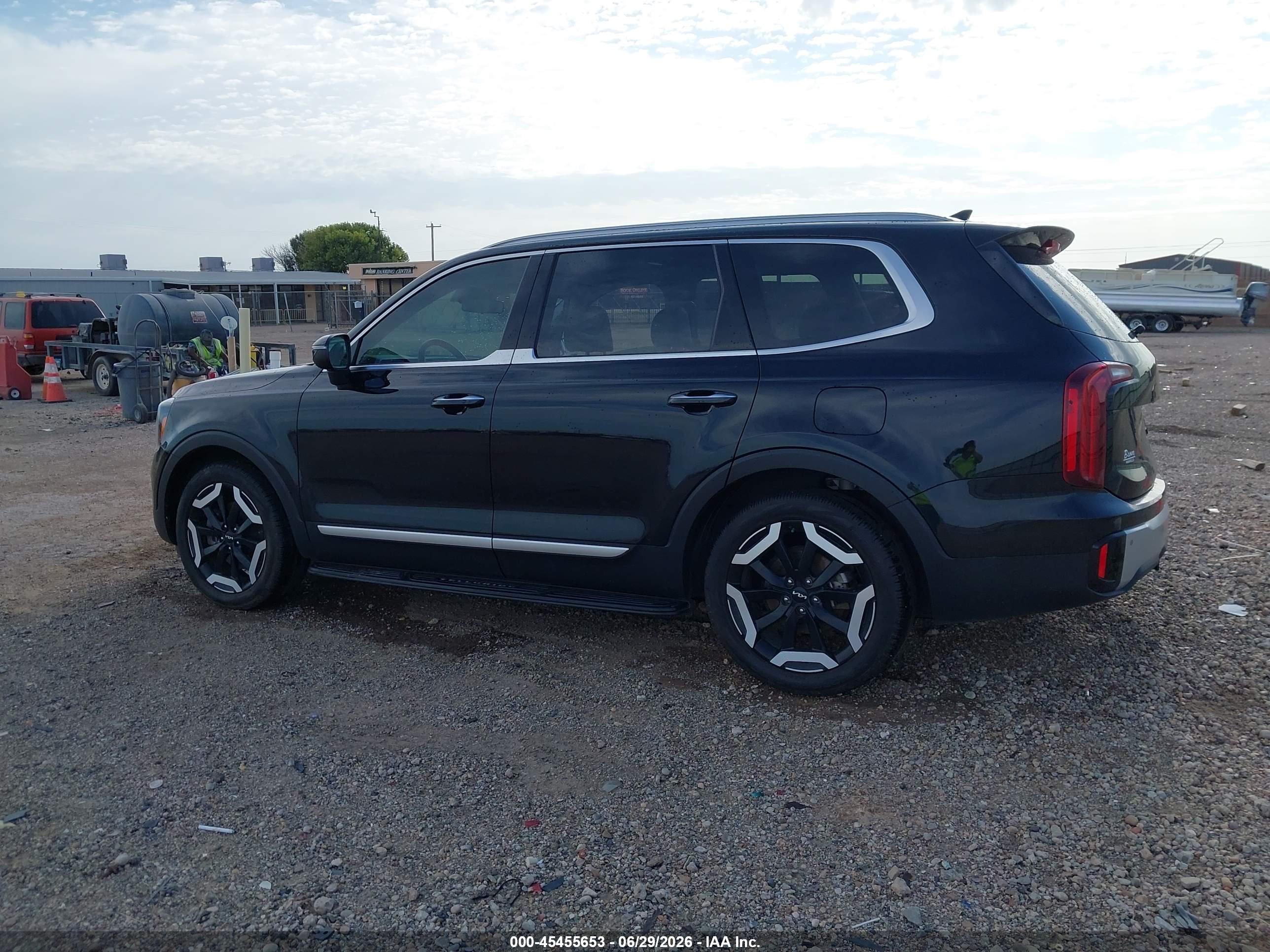 2024 KIA TELLURIDE S
