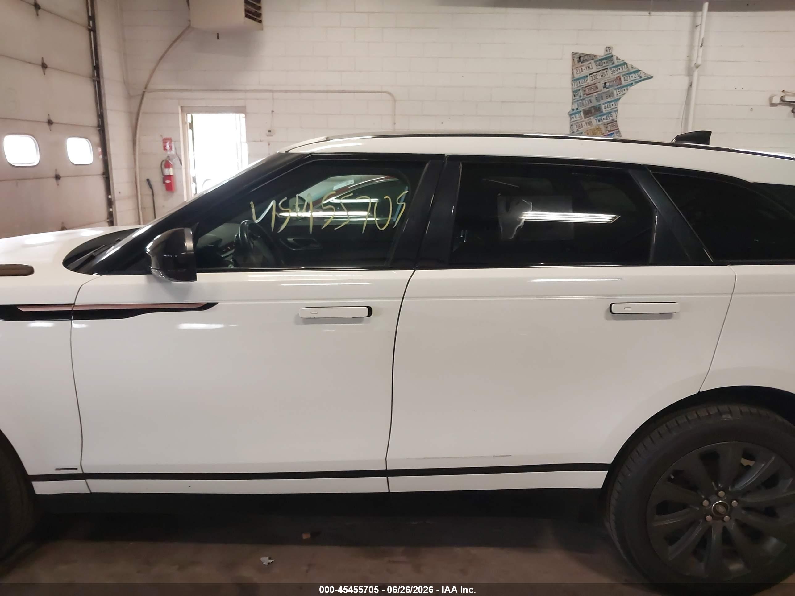 2018 LAND ROVER RANGE ROVER VELAR P250 SE R-DYNAMIC