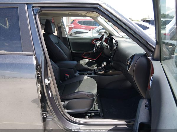 2025 KIA SOUL GT-LINE