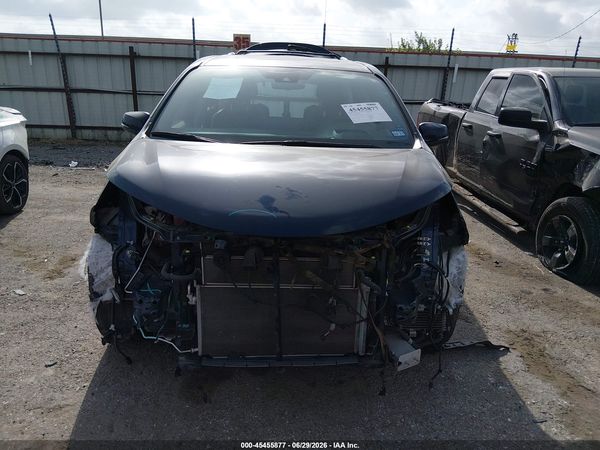 2021 TOYOTA SIENNA PLATINUM