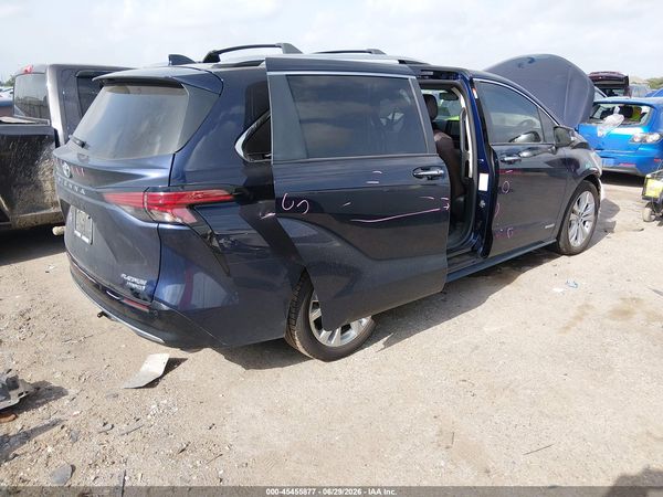 2021 TOYOTA SIENNA PLATINUM
