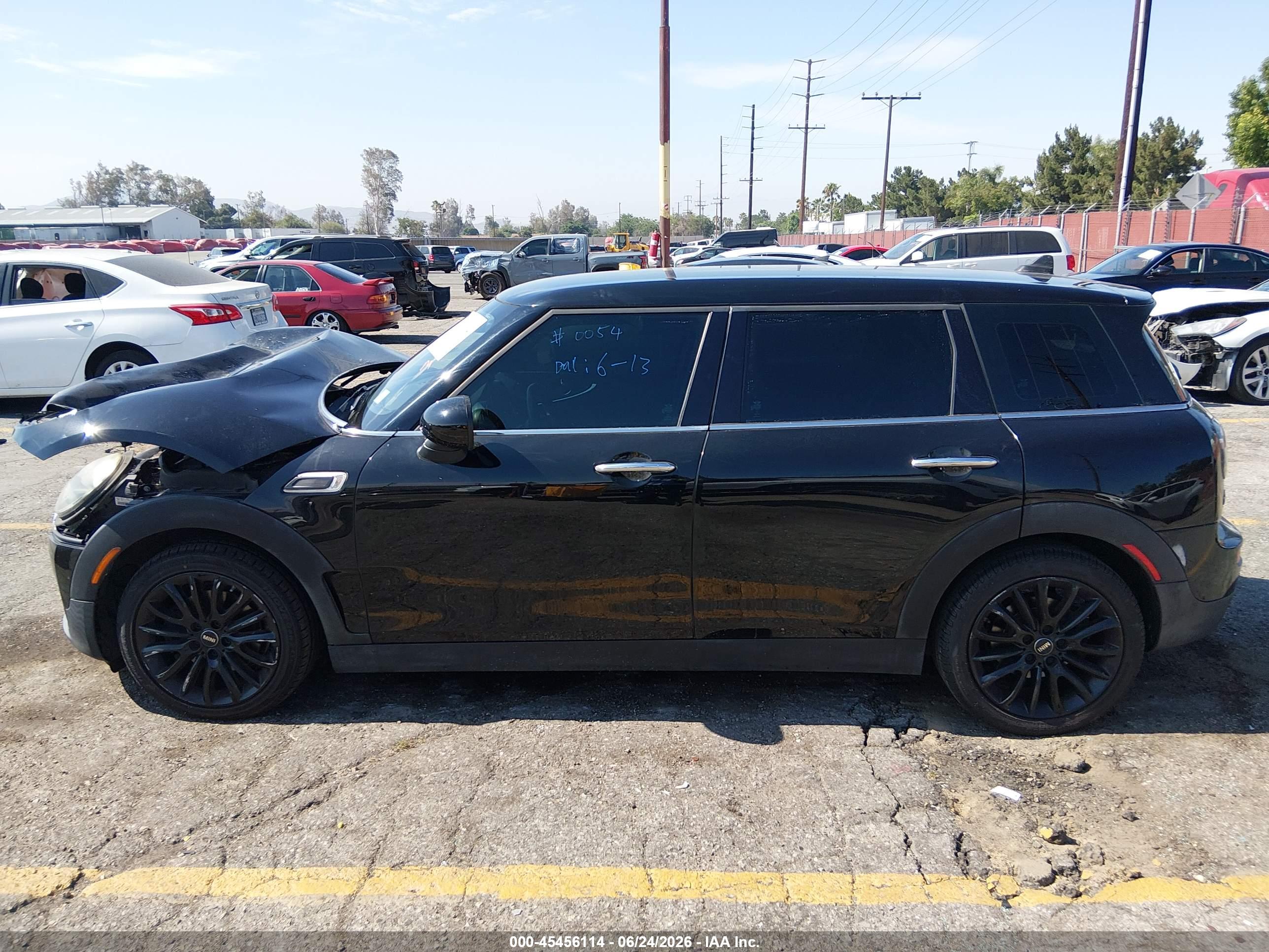 2017 MINI CLUBMAN COOPER