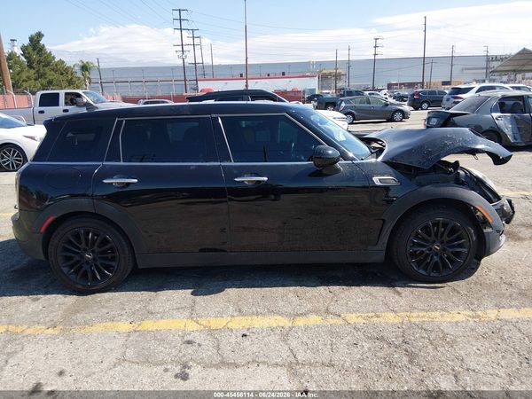 2017 MINI CLUBMAN COOPER