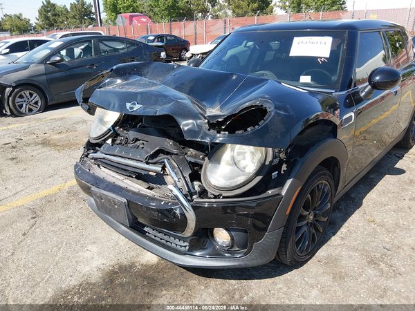 2017 MINI CLUBMAN COOPER