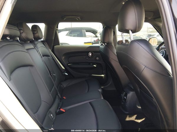 2017 MINI CLUBMAN COOPER