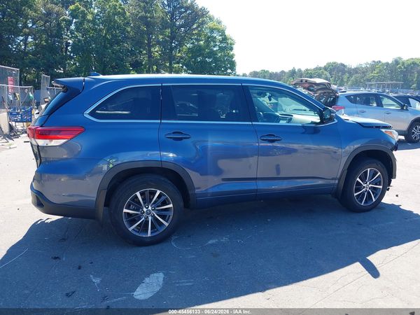 2018 TOYOTA HIGHLANDER XLE