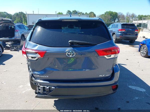 2018 TOYOTA HIGHLANDER XLE