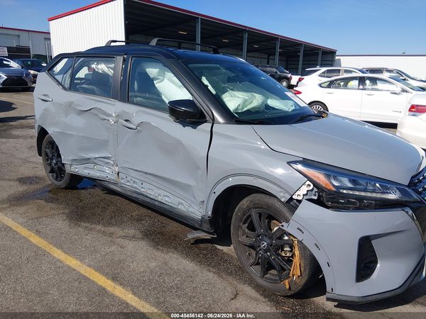 2022 NISSAN KICKS SR XTRONIC CVT