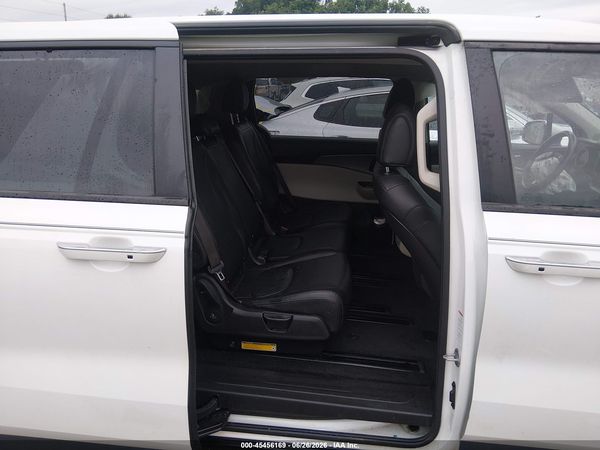 2023 KIA CARNIVAL MPV LX SEAT PACKAGE