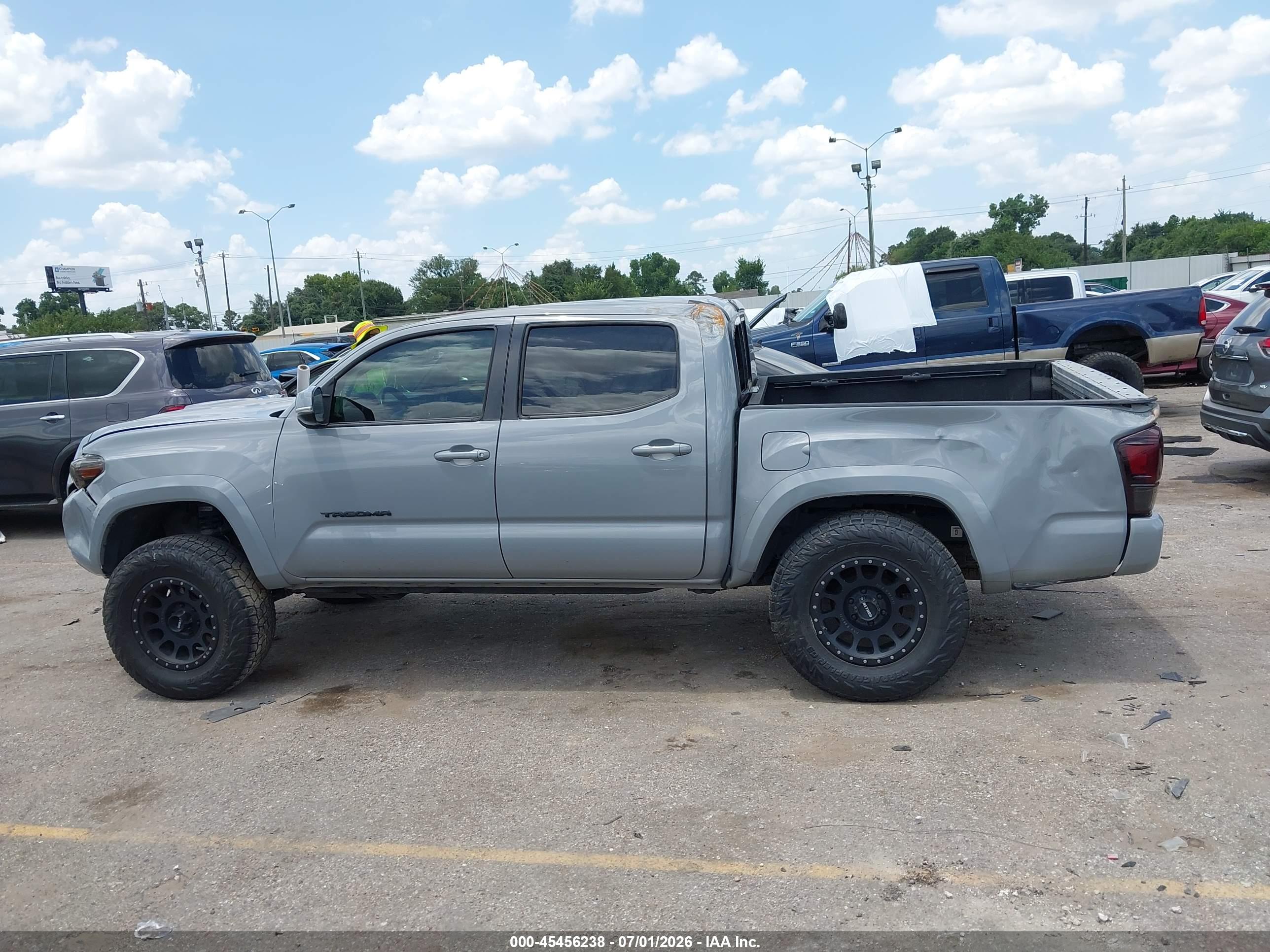 2019 TOYOTA TACOMA TRD SPORT