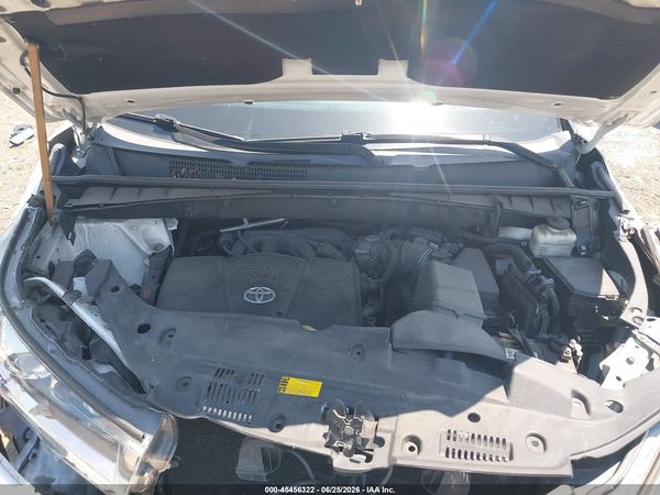2017 TOYOTA HIGHLANDER LIMITED PLATINUM