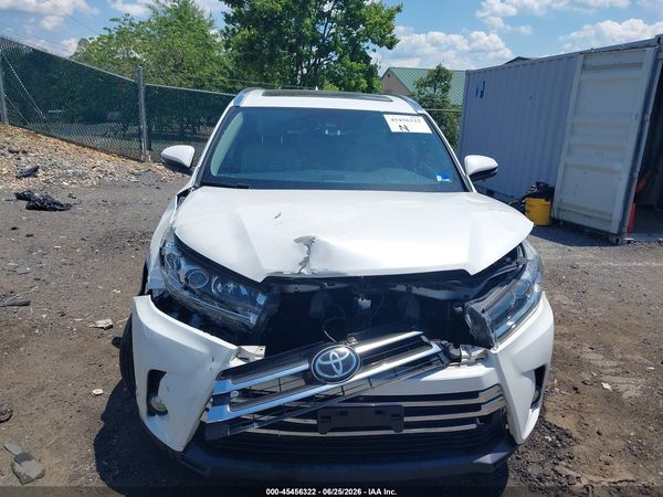 2017 TOYOTA HIGHLANDER LIMITED PLATINUM