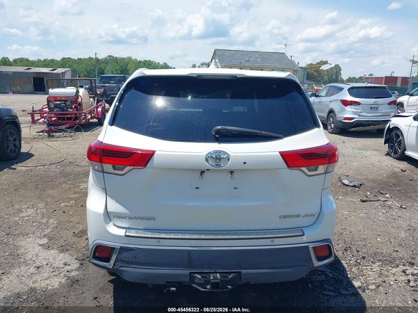 2017 TOYOTA HIGHLANDER LIMITED PLATINUM