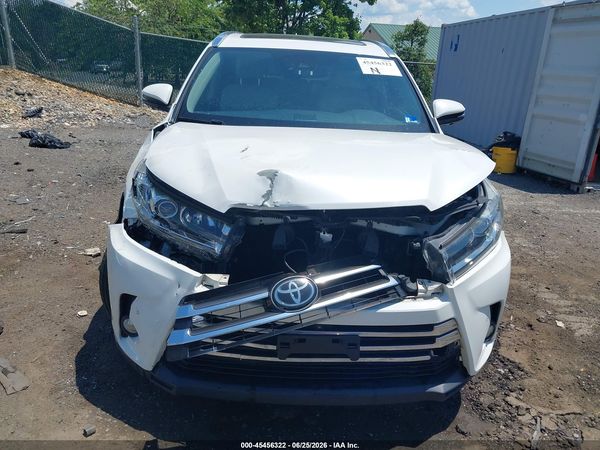 2017 TOYOTA HIGHLANDER LIMITED PLATINUM