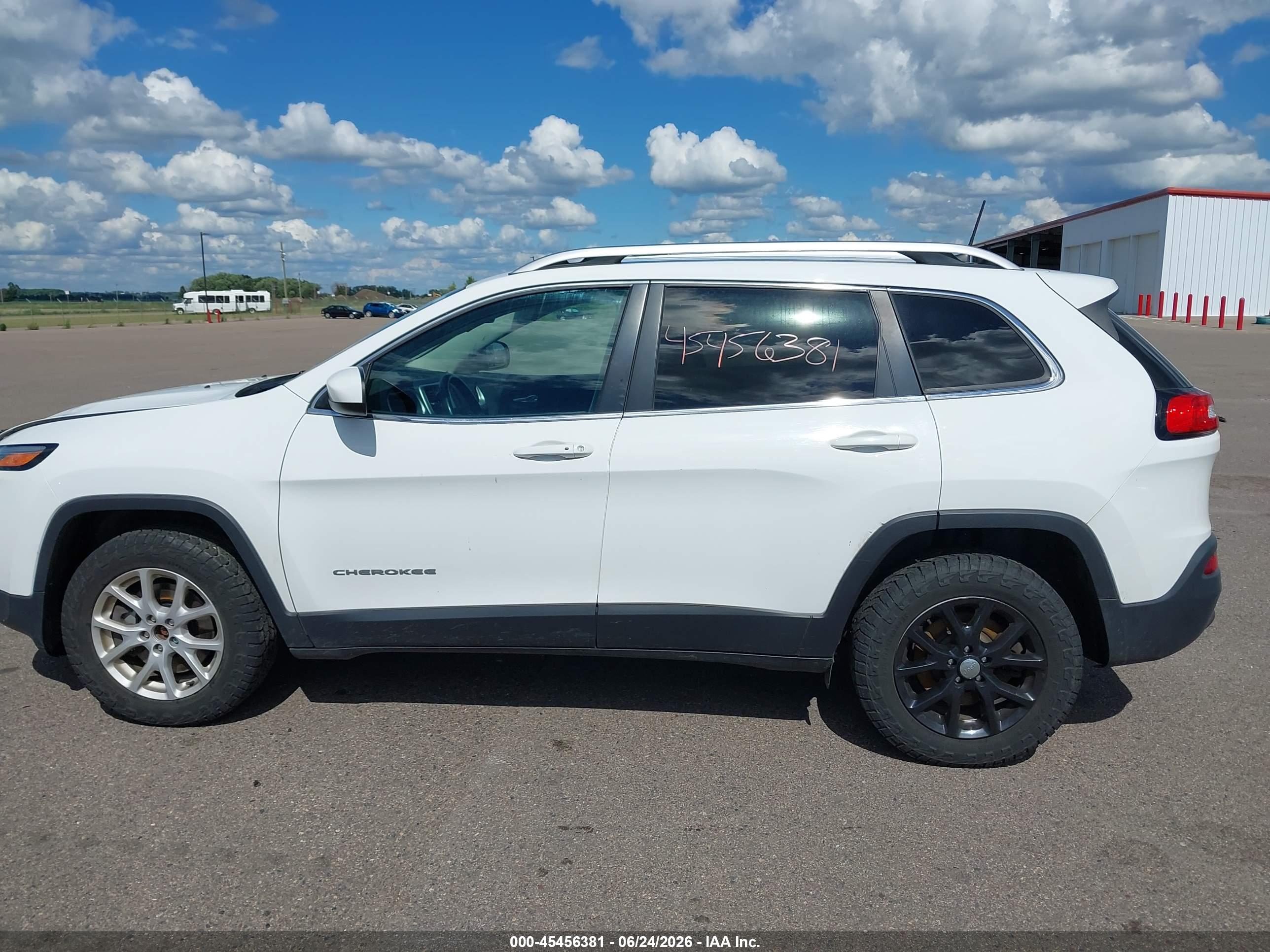 2018 JEEP CHEROKEE LATITUDE PLUS 4X4