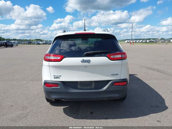 2018 JEEP CHEROKEE LATITUDE PLUS 4X4