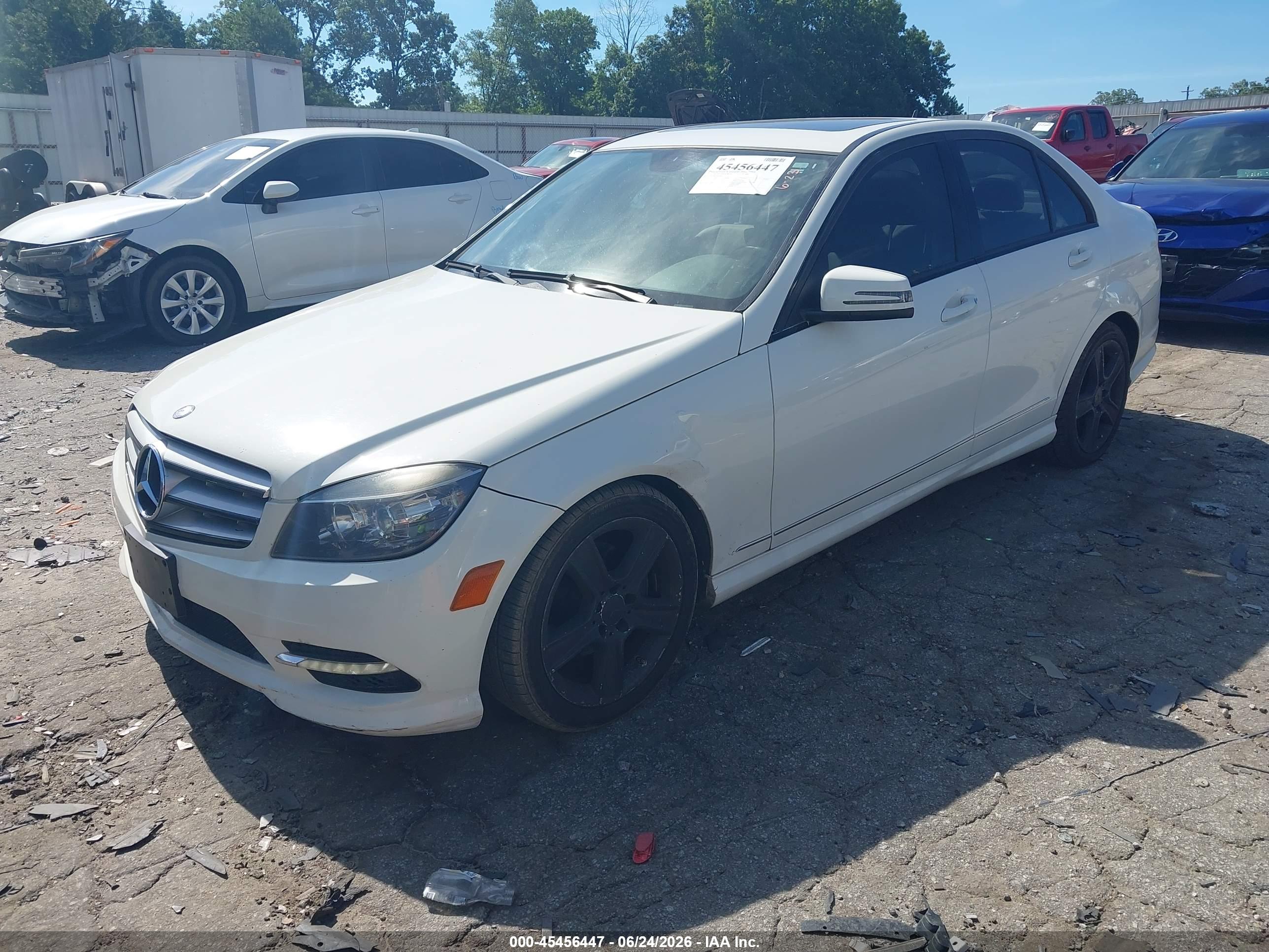 2011 MERCEDES-BENZ C 300 C300