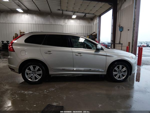 2017 VOLVO XC60 T5 INSCRIPTION