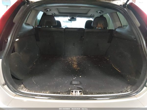 2017 VOLVO XC60 T5 INSCRIPTION