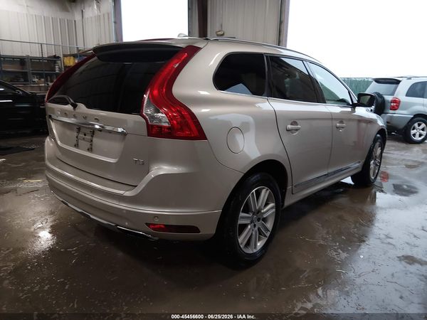 2017 VOLVO XC60 T5 INSCRIPTION