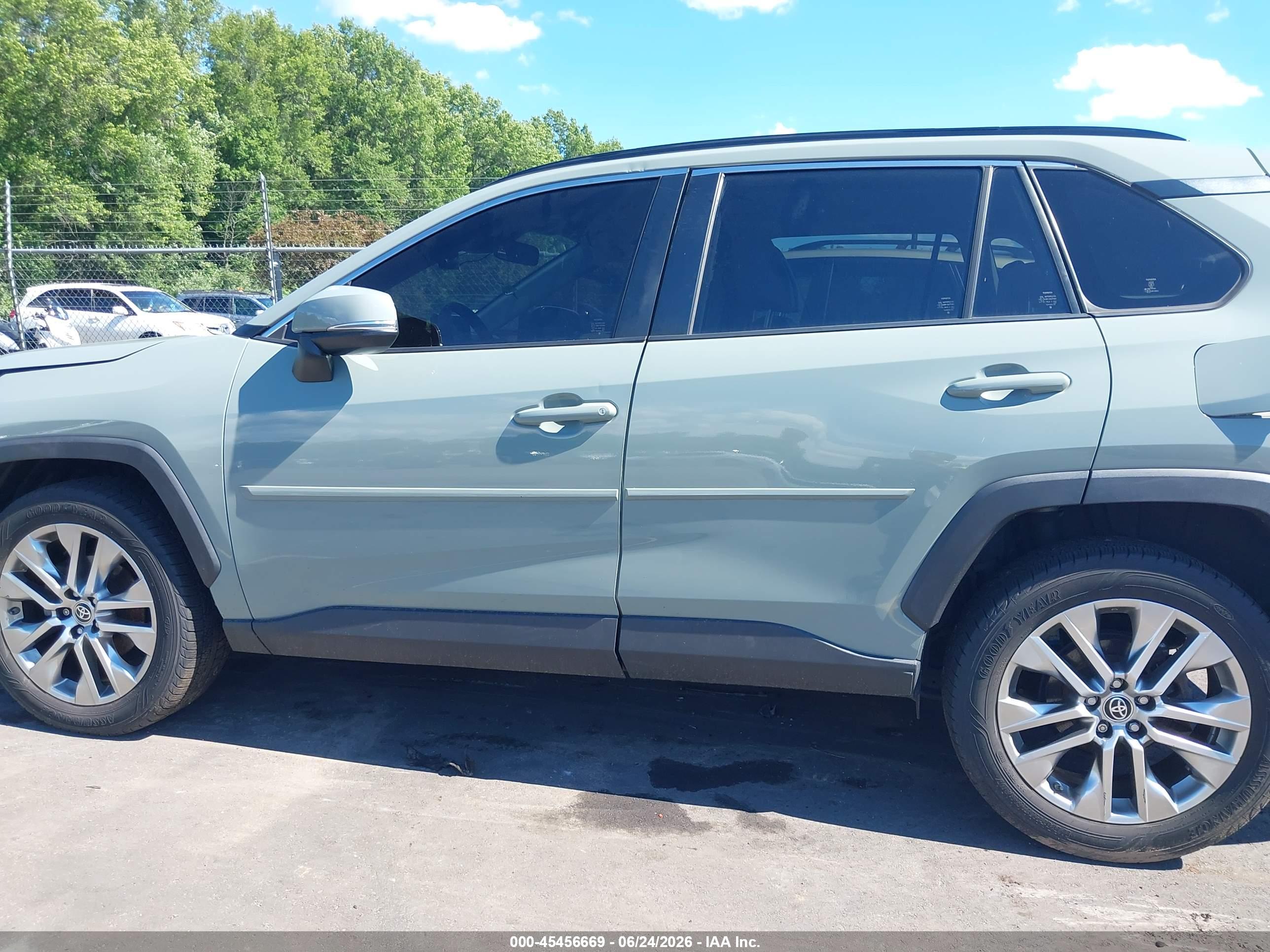 2019 TOYOTA RAV4 XLE PREMIUM