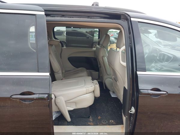 2021 CHRYSLER VOYAGER LXI