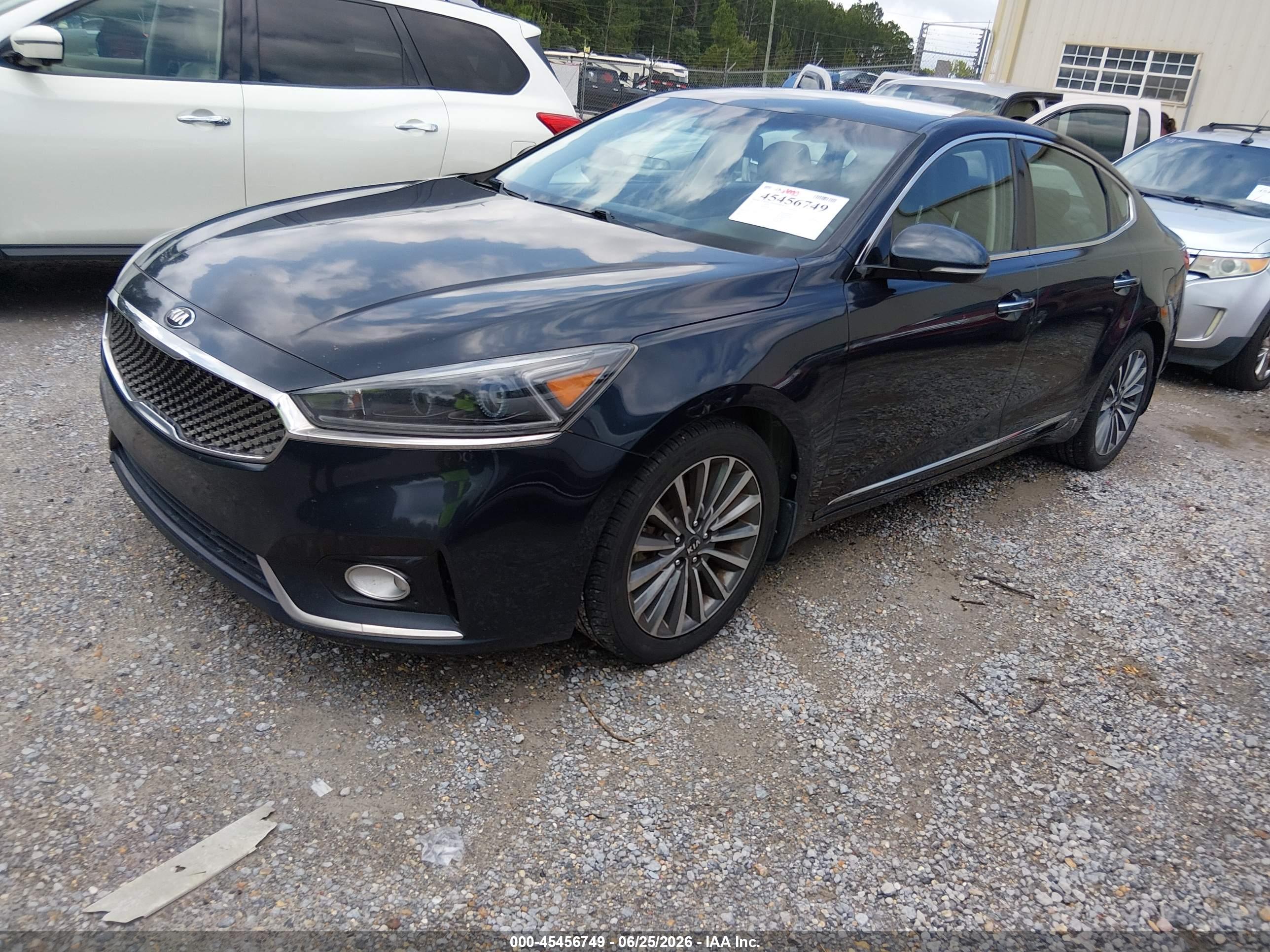 2017 KIA CADENZA PREMIUM