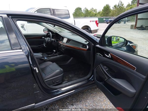 2017 KIA CADENZA PREMIUM