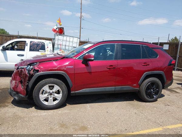 2021 TOYOTA RAV4 HYBRID XLE