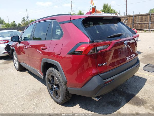 2021 TOYOTA RAV4 HYBRID XLE