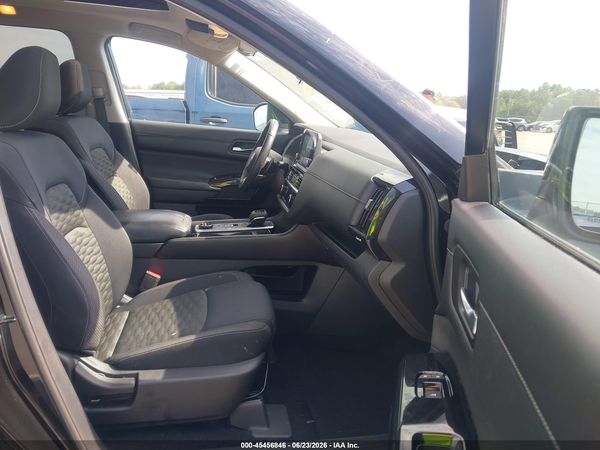 2022 NISSAN PATHFINDER SV 4WD