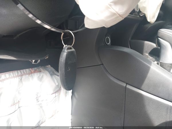 2021 NISSAN KICKS S XTRONIC CVT — I11