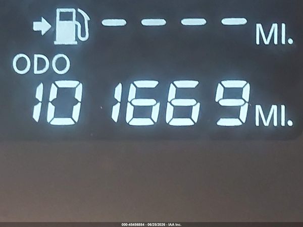 2021 NISSAN KICKS S XTRONIC CVT — I118