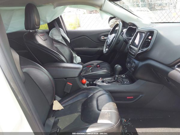 2019 JEEP CHEROKEE TRAILHAWK 4X4