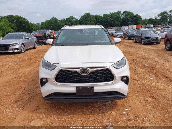 2021 TOYOTA HIGHLANDER XLE