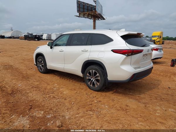 2021 TOYOTA HIGHLANDER XLE