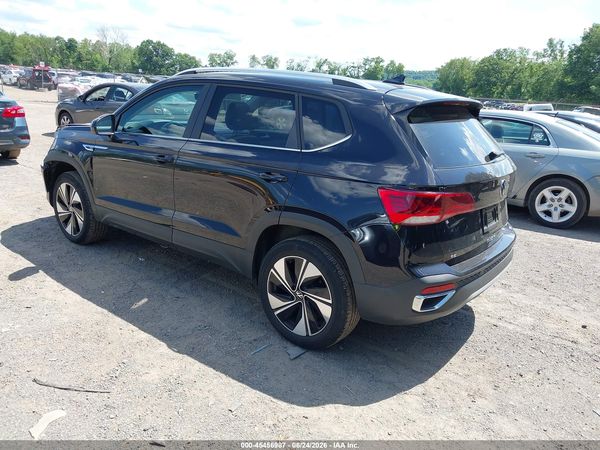 2024 VOLKSWAGEN TAOS 1.5T SE — I3