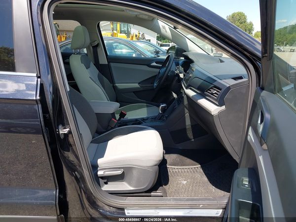 2024 VOLKSWAGEN TAOS 1.5T SE — I5
