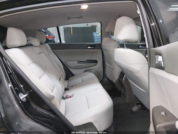 2017 KIA SPORTAGE LX