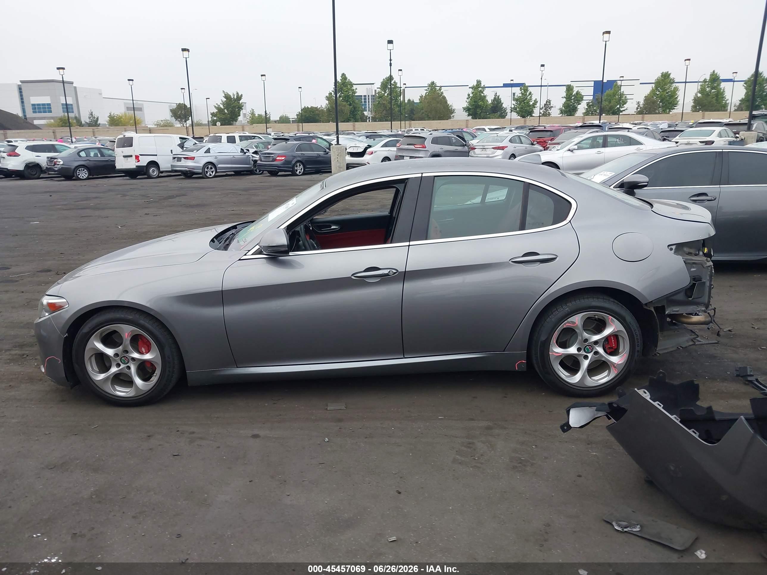 2019 ALFA ROMEO GIULIA RWD