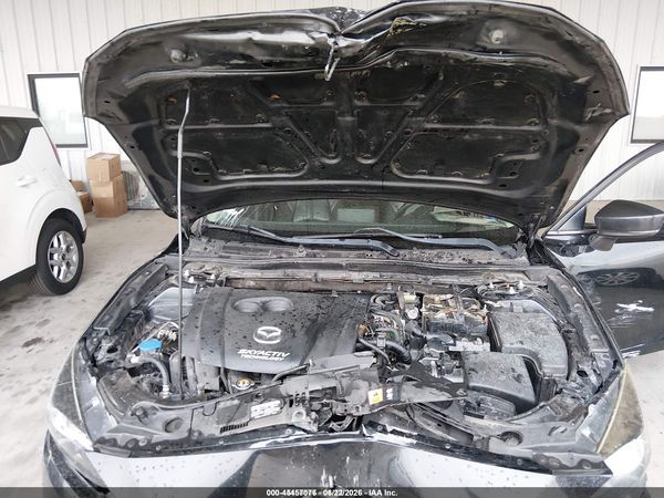 2018 MAZDA MAZDA3 TOURING
