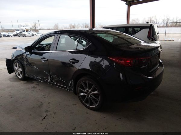 2018 MAZDA MAZDA3 TOURING