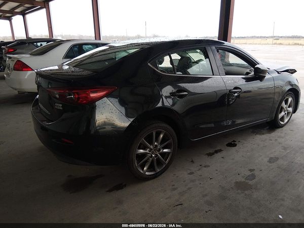 2018 MAZDA MAZDA3 TOURING