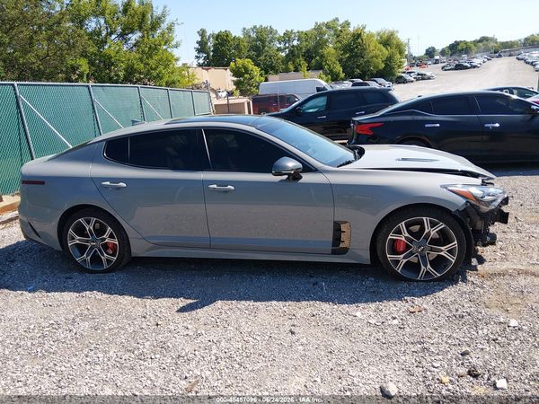 2021 KIA STINGER GT2