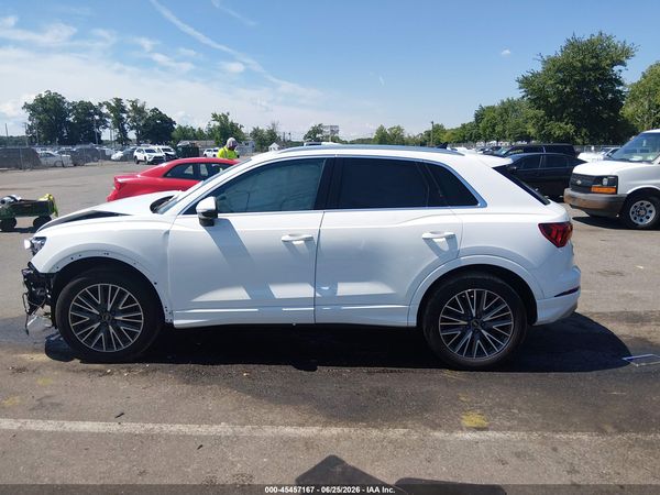 2022 AUDI Q3
