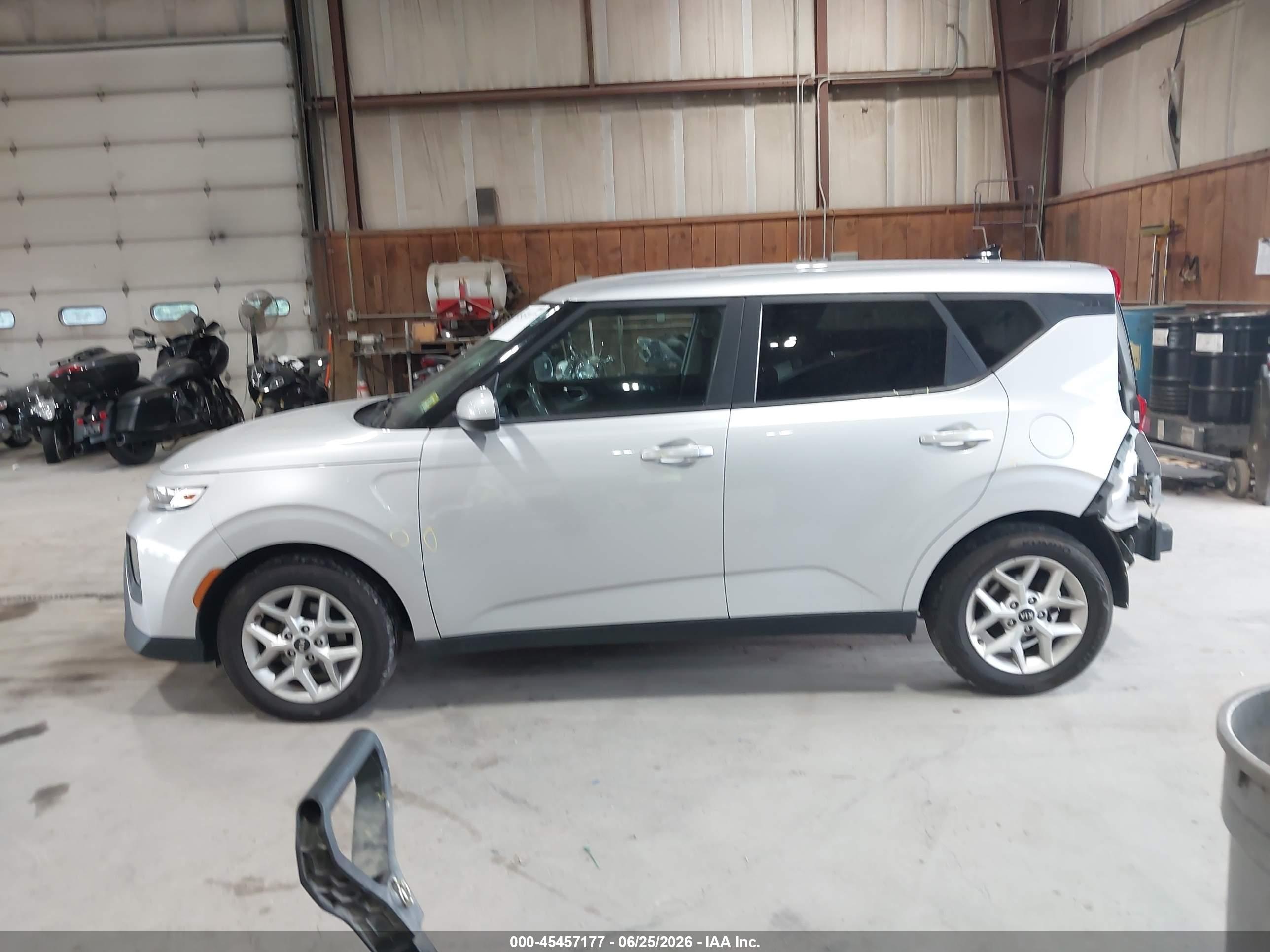 2021 KIA SOUL S