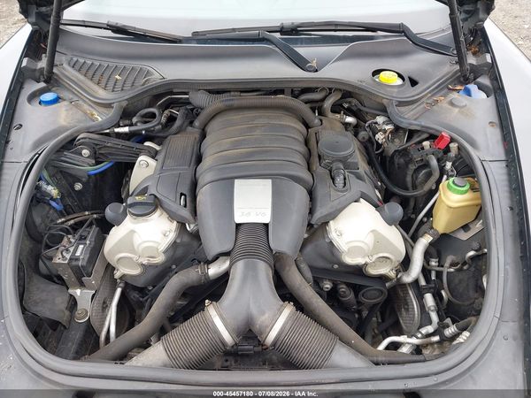2015 PORSCHE PANAMERA 4